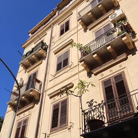A Casa Di Giuseppe 게스트하우스 팔레르모